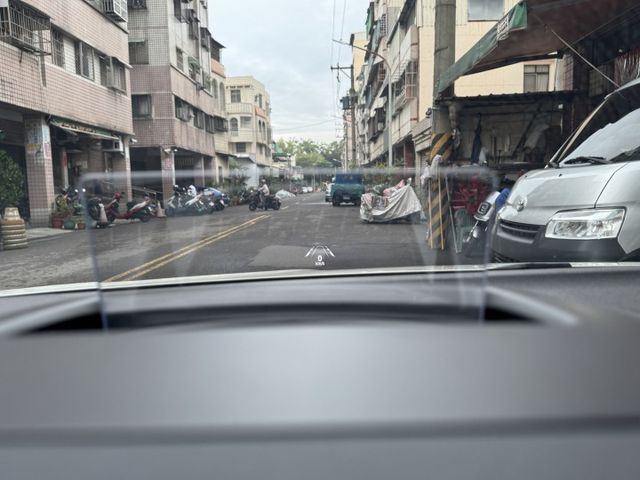 ★超美ST-LINE運動版~僅跑8萬多，認證車原鈑件，原廠大包.IKEY.LV2.盲點.HUD.B&O音響.LED頭燈★  第14張相片