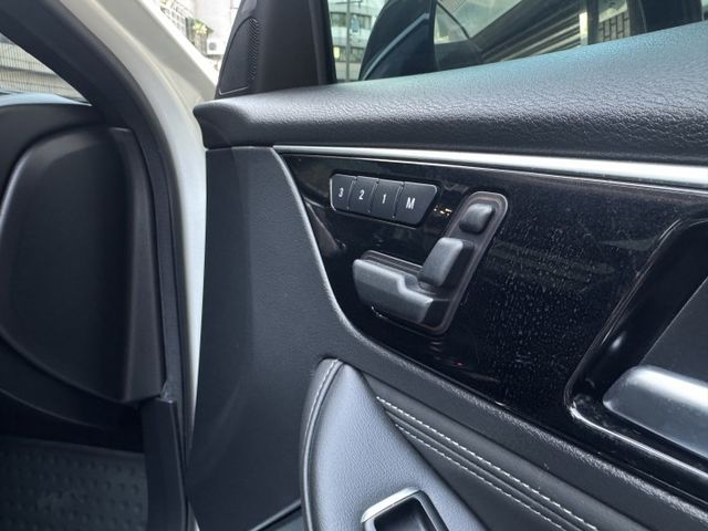 ★末代Q30 1.6渦輪頂級風尚版~低里程認證車原鈑，IKEY.環景.ACC.AEB.盲點.雙電動椅.車道偏移，可全貸★  第8張相片