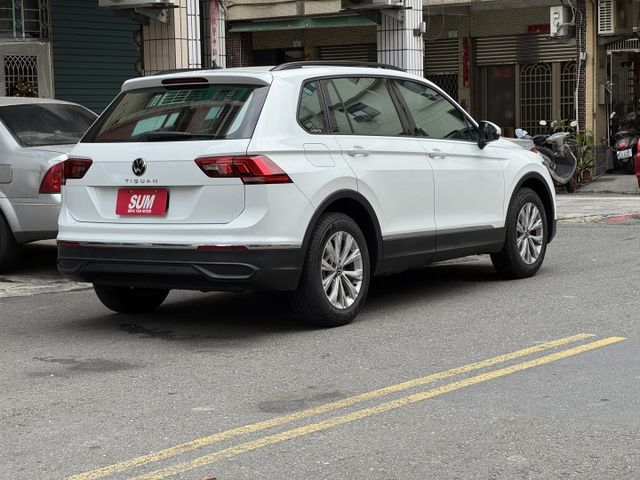 ★特價中~僅跑5萬公里，認證車原鈑件，ACC.車道維持.LED頭燈.CARPLAY導航.主動駐停.電子手煞車，可全額貸★  第2張相片