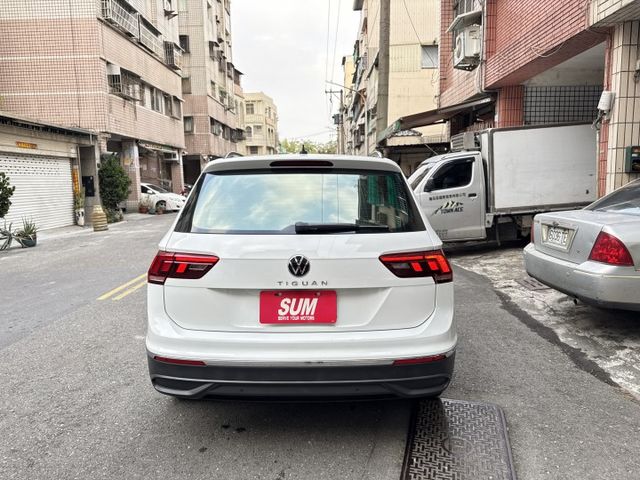 ★特價中~僅跑5萬公里，認證車原鈑件，ACC.車道維持.LED頭燈.CARPLAY導航.主動駐停.電子手煞車，可全額貸★  第11張相片