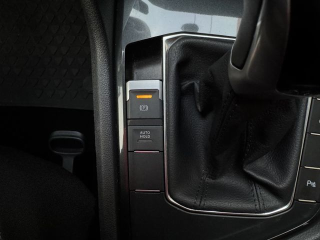 ★特價中~僅跑5萬公里，認證車原鈑件，ACC.車道維持.LED頭燈.CARPLAY導航.主動駐停.電子手煞車，可全額貸★  第18張相片