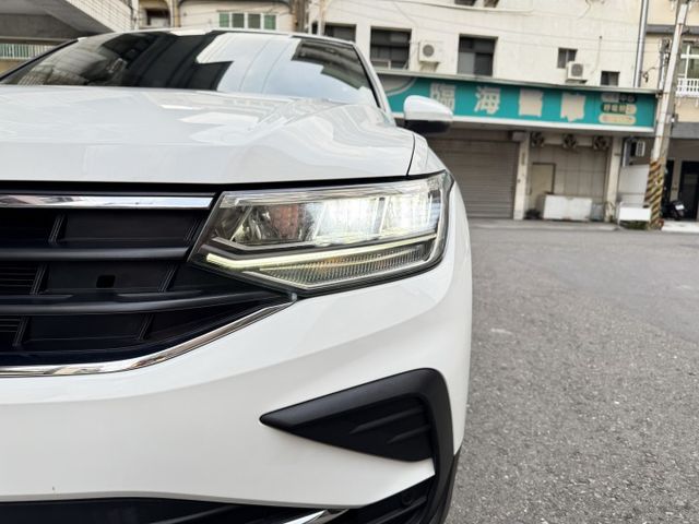 ★特價中~僅跑5萬公里，認證車原鈑件，ACC.車道維持.LED頭燈.CARPLAY導航.主動駐停.電子手煞車，可全額貸★  第19張相片