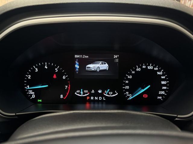 ★挑戰全台最低價~年底車12月出廠，最美白色系，認證車原鈑件，盲點.定速.CARPLAY導航.倒車顯影.防滑，可全額貸★  第8張相片