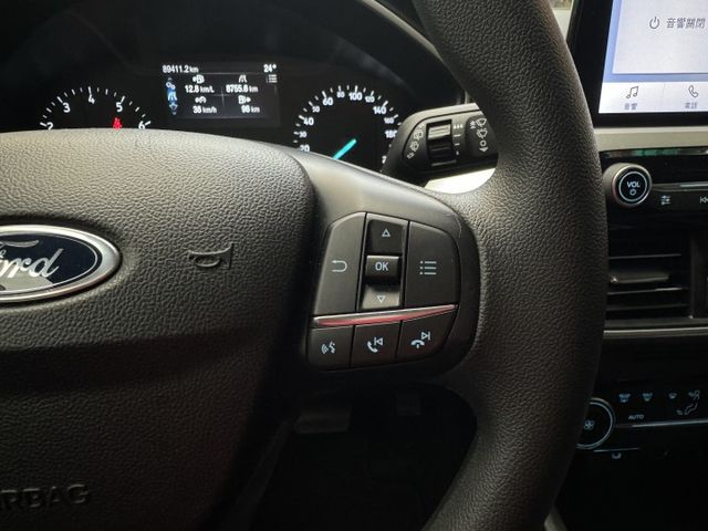 ★挑戰全台最低價~年底車12月出廠，最美白色系，認證車原鈑件，盲點.定速.CARPLAY導航.倒車顯影.防滑，可全額貸★  第10張相片