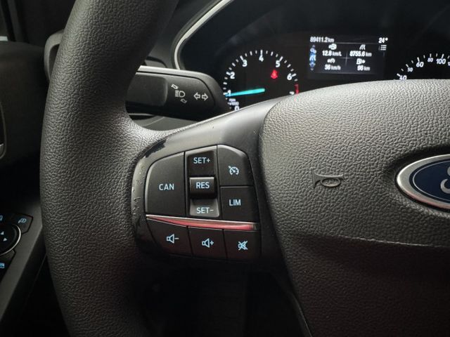 ★挑戰全台最低價~年底車12月出廠，最美白色系，認證車原鈑件，盲點.定速.CARPLAY導航.倒車顯影.防滑，可全額貸★  第11張相片