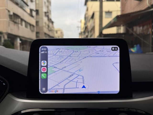 ★挑戰全台最低價~年底車12月出廠，最美白色系，認證車原鈑件，盲點.定速.CARPLAY導航.倒車顯影.防滑，可全額貸★  第14張相片