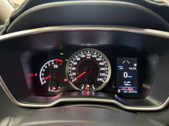 ★稀有尊爵版+10萬精裝特仕~僅跑2萬，環景影像.導航.LED.IKEY.盲點.CARPLAY，認證車原鈑，原廠保固中★  第6張相片