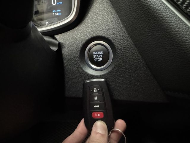 ★稀有尊爵版+10萬精裝特仕~僅跑2萬，環景影像.導航.LED.IKEY.盲點.CARPLAY，認證車原鈑，原廠保固中★  第15張相片