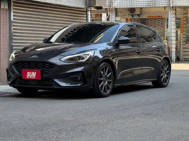 ★LOMMEL賽道版~認證車原鈑件，原廠大包.德制18吋鋁圈.智能LED頭燈.LV2.B&O音響.電動椅.盲點，可全貸★  第1張相片