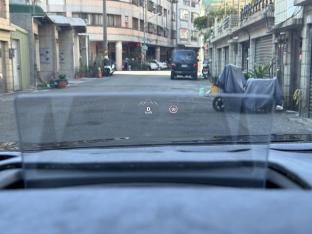 ★LOMMEL賽道版~認證車原鈑件，原廠大包.德制18吋鋁圈.智能LED頭燈.LV2.B&O音響.電動椅.盲點，可全貸★  第12張相片