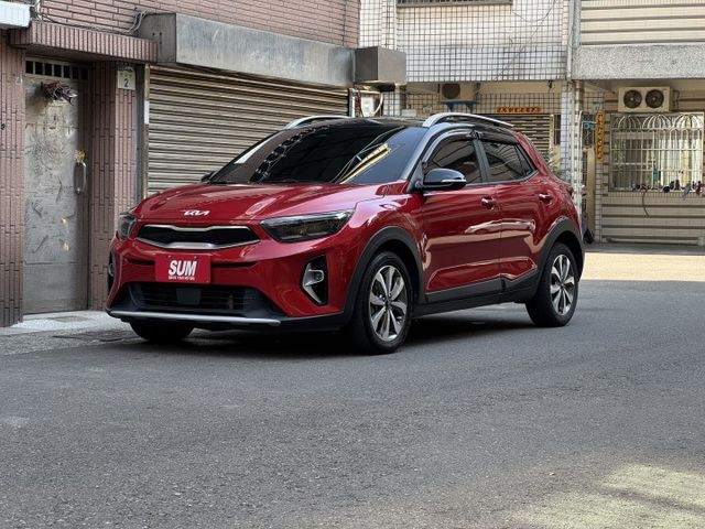 ★1.0渦輪油電高規驚艷版~挑戰全台最低價，IKEY.雙色套件.LV2.盲點.CARPLAY，認證車原鈑件，原廠保固中★  第1張相片