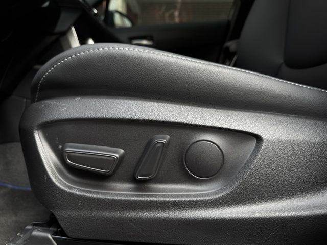 ★全新小改款稀有油電旗艦版~IKEY.LV2.環景.電尾門.盲點.LED.導航.CARPLAY，認證車原鈑件，原廠保固★  第6張相片