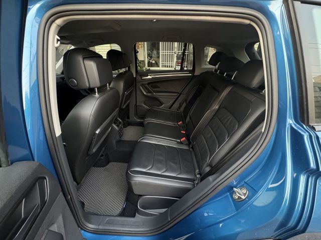 ★1.4渦輪高規CL版+升級盲點/電子後視鏡/HUD~僅跑5萬多，IKEY.電尾門.LED.CARPLAY，認證車原鈑★  第4張相片