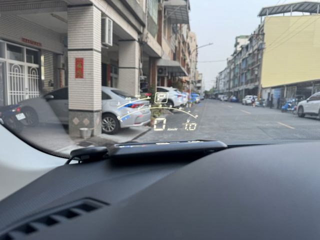 ★1.4渦輪高規CL版+升級盲點/電子後視鏡/HUD~僅跑5萬多，IKEY.電尾門.LED.CARPLAY，認證車原鈑★  第15張相片