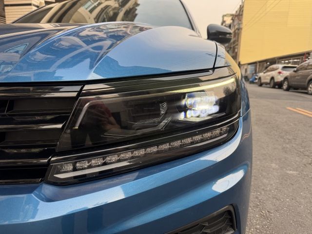 ★1.4渦輪高規CL版+升級盲點/電子後視鏡/HUD~僅跑5萬多，IKEY.電尾門.LED.CARPLAY，認證車原鈑★  第20張相片