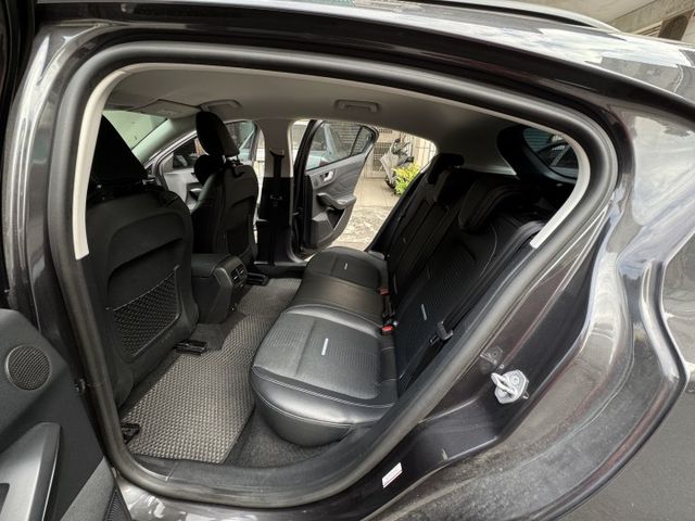 ★ACTIVE任性版+升級環景影像/6年原廠保固，全原廠保養紀錄，認證車原鈑件，IKEY.LV2.B&O音響.電動椅★  第5張相片