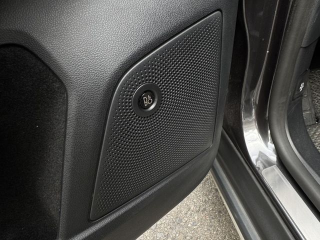 ★ACTIVE任性版+升級環景影像/6年原廠保固，全原廠保養紀錄，認證車原鈑件，IKEY.LV2.B&O音響.電動椅★  第7張相片