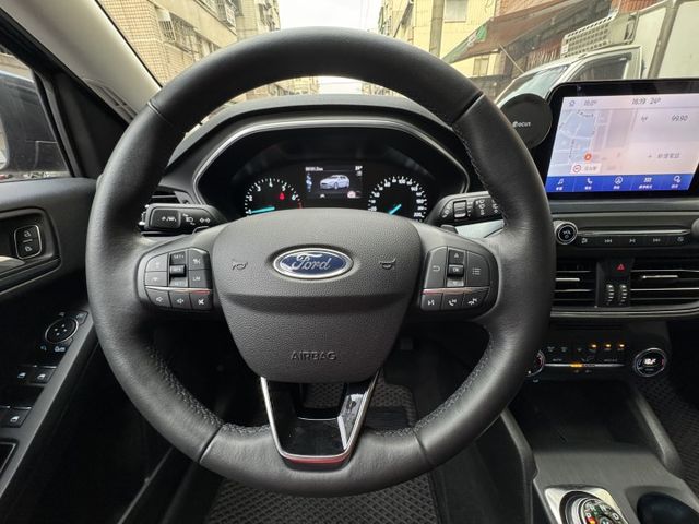 ★ACTIVE任性版+升級環景影像/6年原廠保固，全原廠保養紀錄，認證車原鈑件，IKEY.LV2.B&O音響.電動椅★  第12張相片