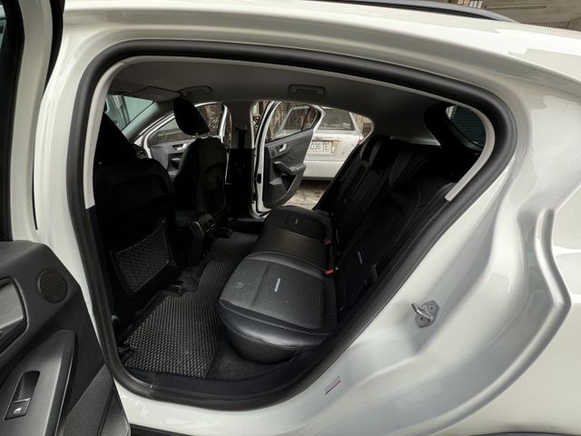 ★ACTIVE任性版+選配環景影像/升級原廠六年保固~僅跑3萬原鈑件，全原廠保養紀錄，IKEY.LV2.B&O.盲點★  第4張相片