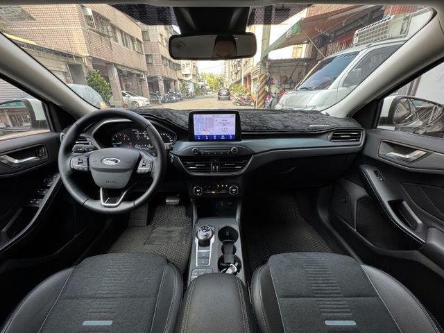 ★ACTIVE任性版+選配環景影像/升級原廠六年保固~僅跑3萬原鈑件，全原廠保養紀錄，IKEY.LV2.B&O.盲點★  第7張相片