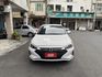 ★末代ELANTRA超低里程+升級影音全配~定速.防滑系統.6氣囊.導航.倒車顯影.CARPLAY，認證車原鈑件可全貸★  第16張縮圖