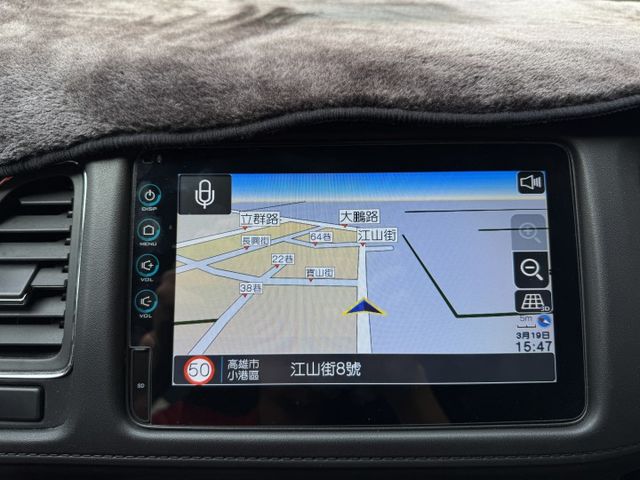 ★市場稀有原廠RS版~原廠空力套件外型更好看，IKEY.定速.導航.倒車顯影.防滑.8氣囊.主動駐停，認證車可全額貸★  第14張相片