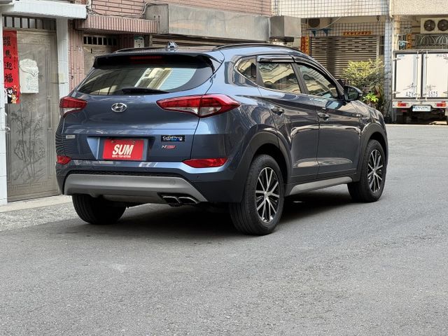 ★小改款稀有旗艦版~環景影像.全景天窗.電尾門.IKEY.電動椅.導航.盲點.CARPLAY，認證車原鈑件，可全額貸款★  第2張相片