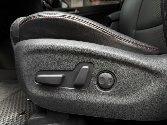 ★小改款稀有旗艦版~環景影像.全景天窗.電尾門.IKEY.電動椅.導航.盲點.CARPLAY，認證車原鈑件，可全額貸款★  第6張相片