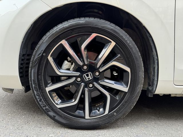 ★油電旗艦版~認證車原鈑件，IKEY.盲點.LV2.CARPLAY.LED頭燈，市區平均一公升可跑39公里超級省油★  第20張相片