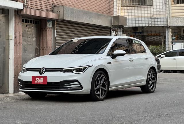 ★年底車23年式1.5渦輪STYLE版~原廠保養紀錄，認證車原鈑，IKEY.LV2.自動停車.記憶電動椅.盲點.LED★  第1張相片