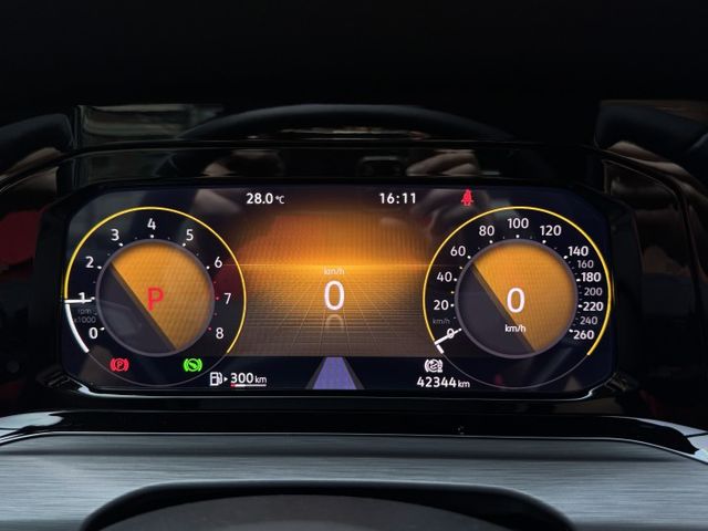 ★年底車23年式1.5渦輪STYLE版~原廠保養紀錄，認證車原鈑，IKEY.LV2.自動停車.記憶電動椅.盲點.LED★  第6張相片