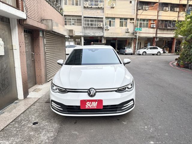 ★年底車23年式1.5渦輪STYLE版~原廠保養紀錄，認證車原鈑，IKEY.LV2.自動停車.記憶電動椅.盲點.LED★  第17張相片