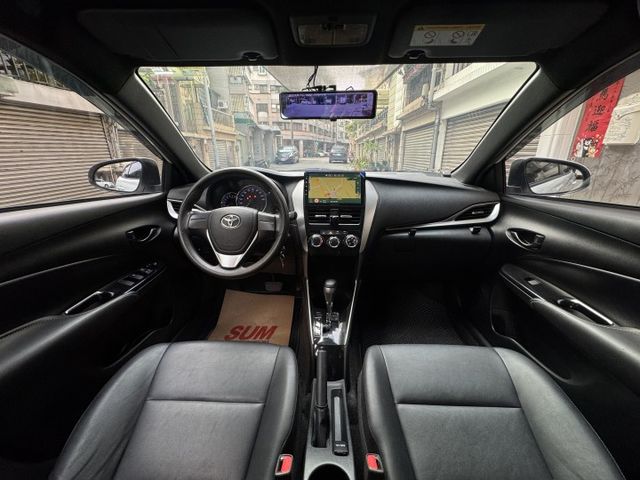 ★精裝影音版~僅跑6萬多，衛星導航.防滑系統.電子後視鏡.網路電視.日型燈，認證車原鈑件，可全額貸款★  第5張相片