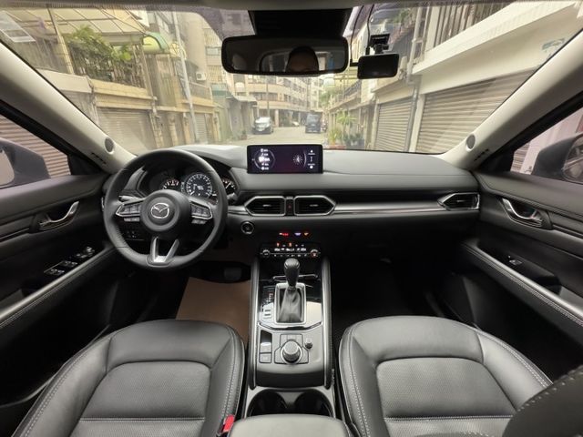 ★最高規Select Plus版~僅跑1萬，認證車原鈑件，雙電動/通風椅.環景影像.LV2.BOSE音響.盲點.電尾門★  第5張相片