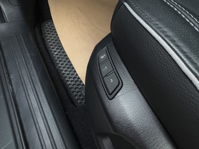 ★最高規Select Plus版~僅跑1萬，認證車原鈑件，雙電動/通風椅.環景影像.LV2.BOSE音響.盲點.電尾門★  第11張相片