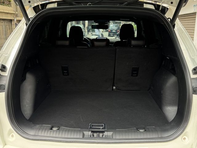 ★年底車21年式最好看ST-LINE版~2.0渦輪才有力更好開，全景天窗.電尾門.LV2.盲點.B&O音響，認證車原鈑★  第12張相片