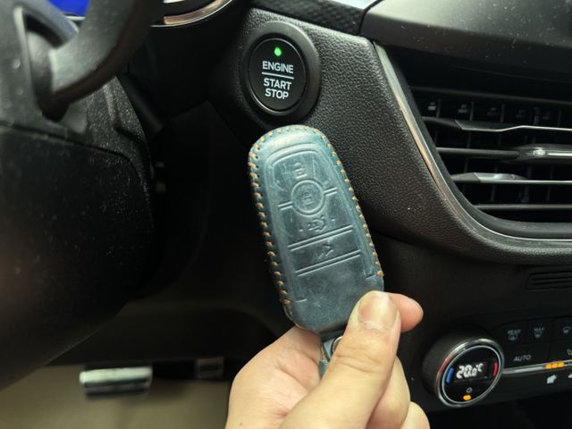 ★年底車21年式最好看ST-LINE版~2.0渦輪才有力更好開，全景天窗.電尾門.LV2.盲點.B&O音響，認證車原鈑★  第17張相片