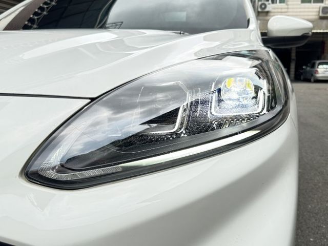 ★年底車21年式最好看ST-LINE版~2.0渦輪才有力更好開，全景天窗.電尾門.LV2.盲點.B&O音響，認證車原鈑★  第19張相片