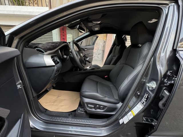 ★1.2渦輪豪華精裝特仕版~僅跑2.5萬，認證車原鈑件，IKEY.LV2.盲點.導航.HUD.CARPLAY.電動椅★  第3張相片