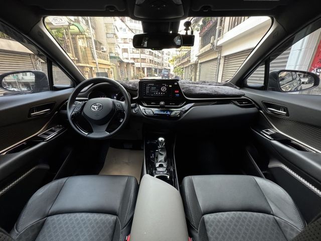 ★1.2渦輪豪華精裝特仕版~僅跑2.5萬，認證車原鈑件，IKEY.LV2.盲點.導航.HUD.CARPLAY.電動椅★  第5張相片