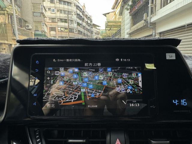 ★1.2渦輪豪華精裝特仕版~僅跑2.5萬，認證車原鈑件，IKEY.LV2.盲點.導航.HUD.CARPLAY.電動椅★  第13張相片