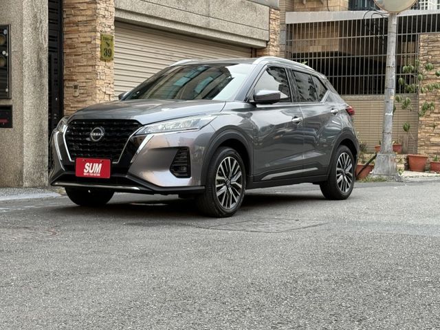 ★全新小改款旗艦版配備再升級~僅跑3萬，環景影像.盲點.全速域ACC.LED頭燈.CARPLAY導航，認證車原鈑件★  第1張相片