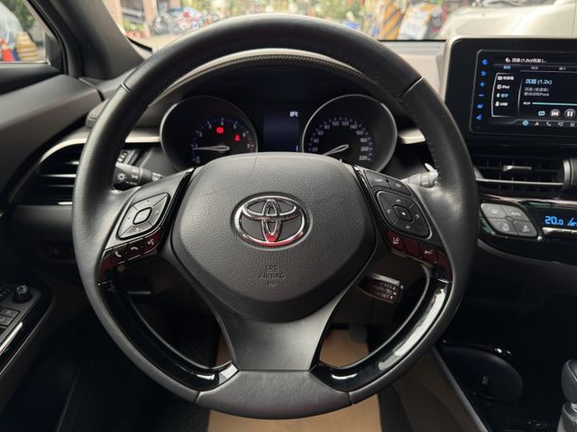 ★超美低里程豪華版+14萬精裝特仕/雙色套件~僅跑4萬多，認證車原鈑件，環景影像.HUD.IKEY.LV2.導航.盲點★  第9張相片