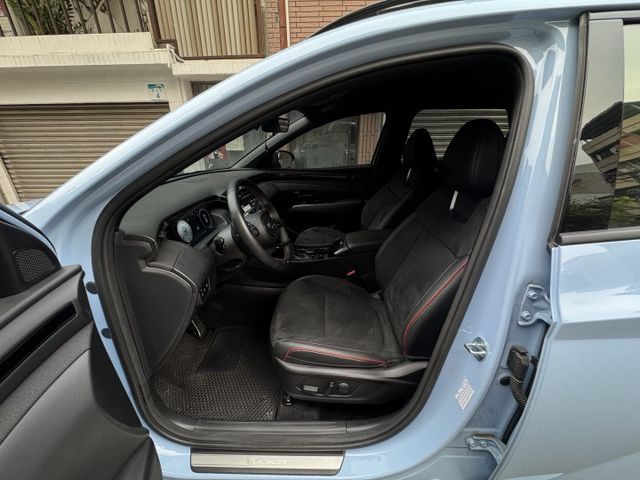 ★超稀有N-LINE限量運動版~僅跑1萬多低里程，獨特內外觀，原廠大包.環景.電尾門.盲點.LV2，原鈑件，原廠保固中★  第3張相片