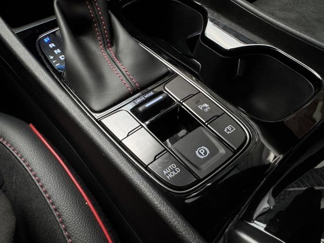 ★超稀有N-LINE限量運動版~僅跑1萬多低里程，獨特內外觀，原廠大包.環景.電尾門.盲點.LV2，原鈑件，原廠保固中★  第16張相片