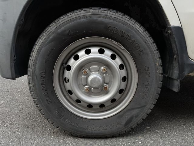 ★全車原鈑件認證車~加裝:三面帆布(側部可對折)/橡膠底板/電動窗/順風板/電子後視鏡，內裝漂亮冷氣很涼，本月特惠價★  第17張相片