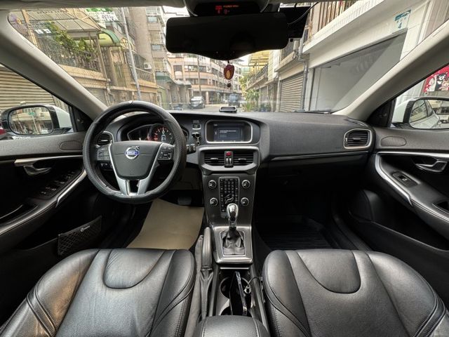 ★超美瑞典小坦克V40 T4僅跑8萬超低里程(附紀錄)~原鈑件認證車/本月促銷一口價，挑戰全國最低價★  第6張相片