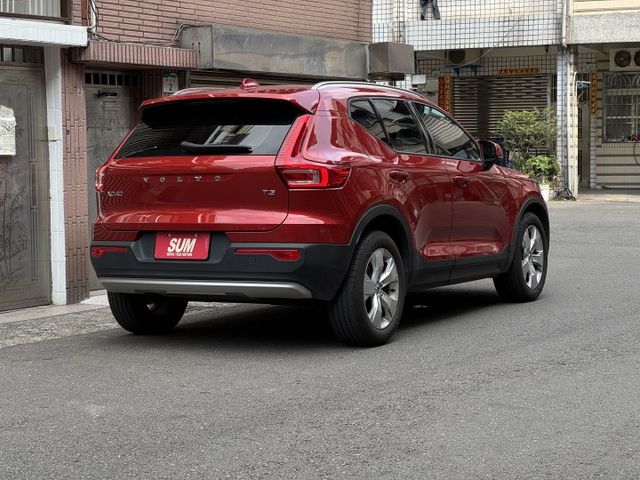 ★小改款高規領袖版僅跑4萬超低里程/原鈑件認證車，360環景.電動椅.Lv2跟車系統，可全額貸款購車★  第2張相片