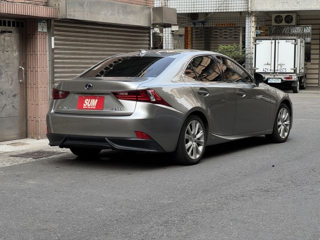 ★僅跑10萬公里至今原廠保養(附紀錄)，一公升可跑20公里以上，內裝外觀猶如新車&有認證原鈑件買的才安心★  第2張相片