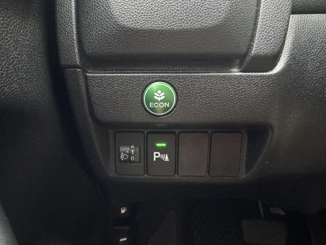 ★全新改款新車頭空間更大~僅跑5萬超低里程，定速.換檔撥片.恆溫.音響快撥鍵.節能模式，認證車可全額貸款，省油代步首選★  第11張相片